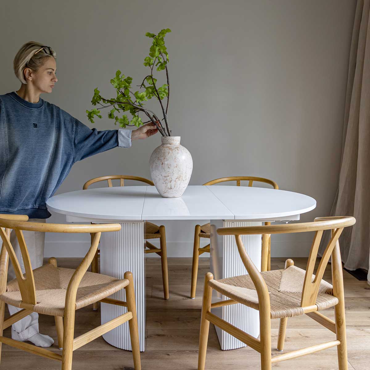 OvalNest Extension Dining Table - White/White